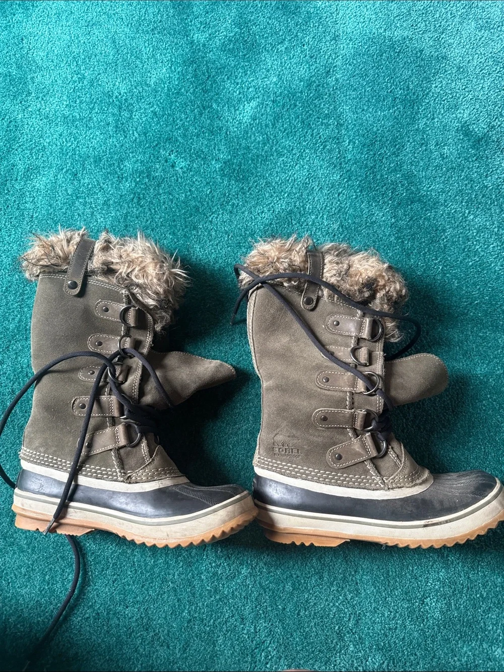 Sorel women Joan of arctic Olive Suede Fur-Trim Lace-Up Winter Boots